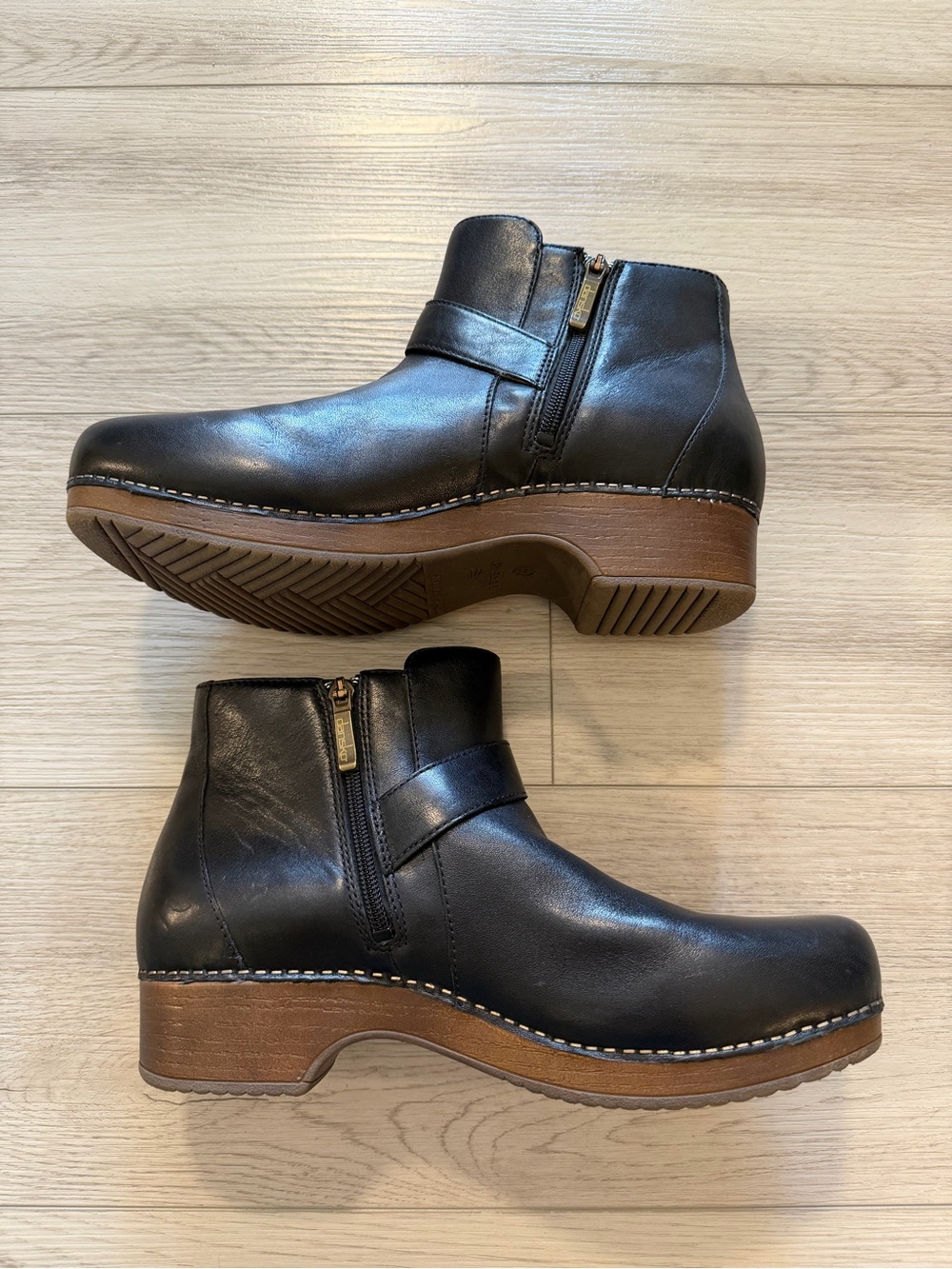 Dansko Ankle Boot 9441-507800 Brennan Leather Black Lagenlook Women’s 12 Sz 42 - Picture 2 of 14
